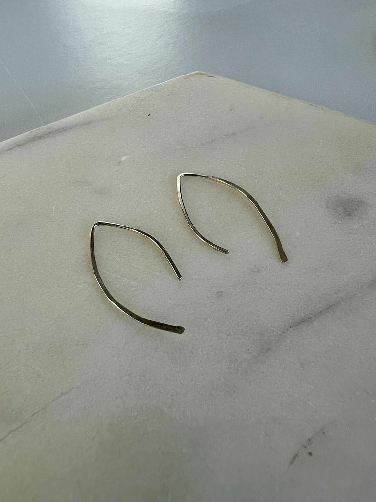 Qasioun Mini Threader Earrings