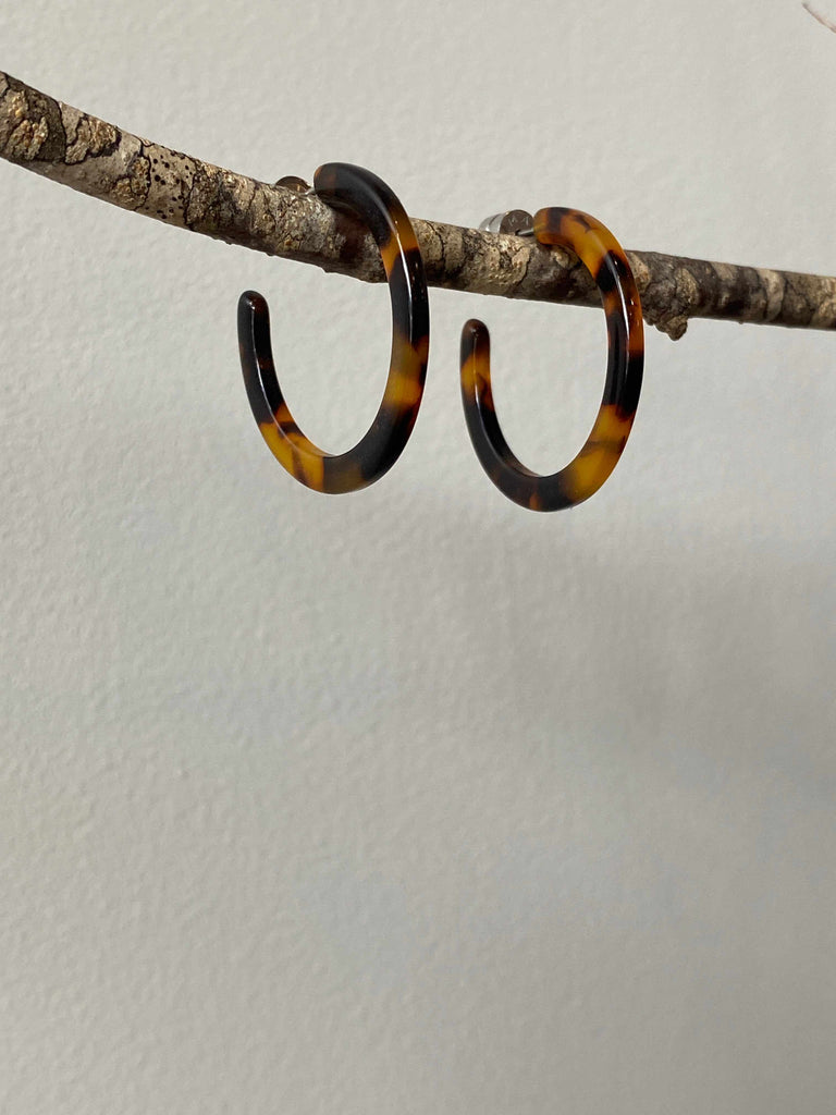 Classic Mini Tortoise Hoop Earrings