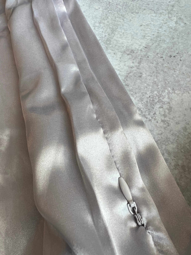 Hidden Sipper on Silky Satin Pillowcase