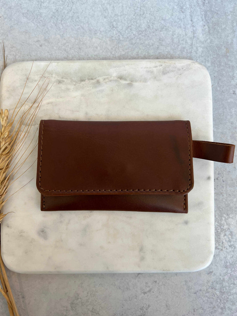 Leather card carrier in chestnut brown