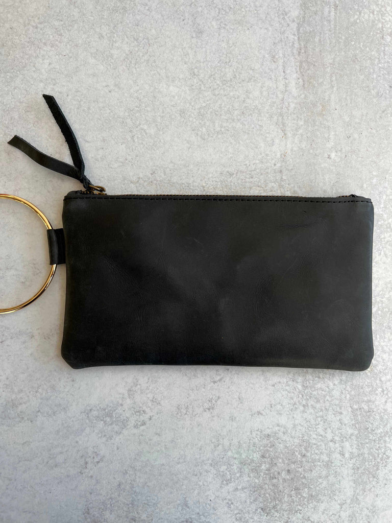 Able Fozi wristlet in black