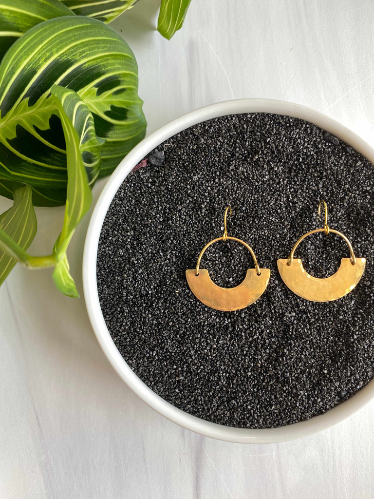 Mind's Eye hammered raw brass Bebe hoops