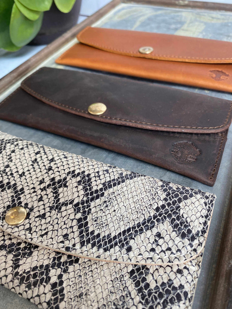 Handmade Leather Waylon Wallets with Gold Hardware