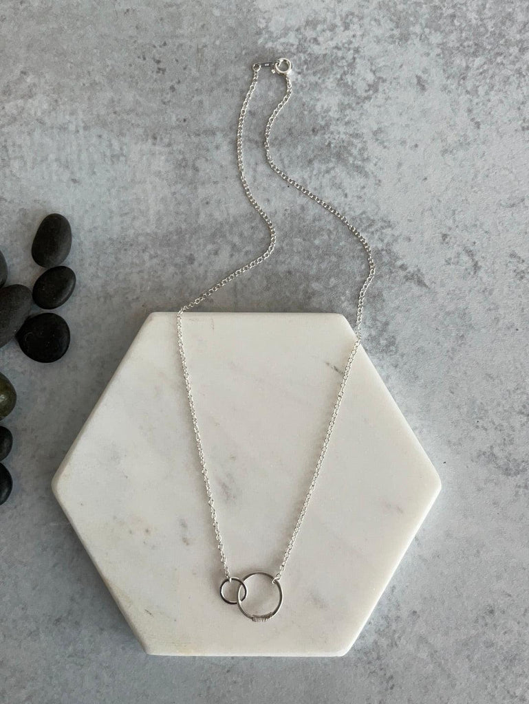 Two Circles Necklace for Sisters